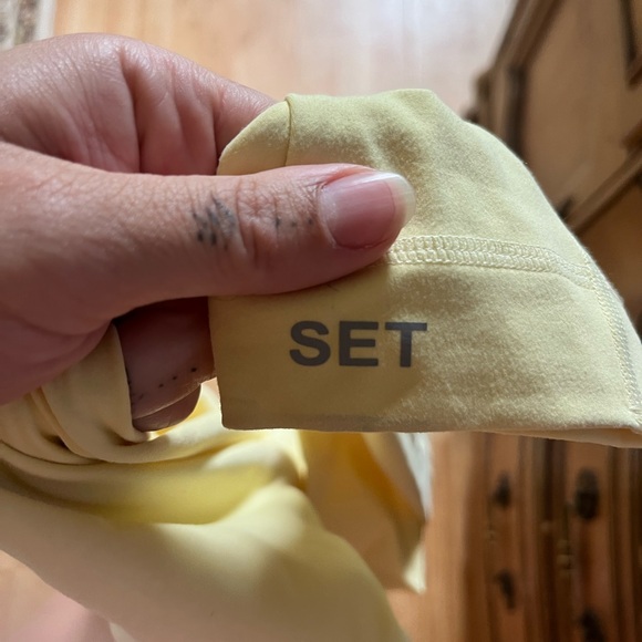 SET active wear one piece size L - Picture 3 of 3